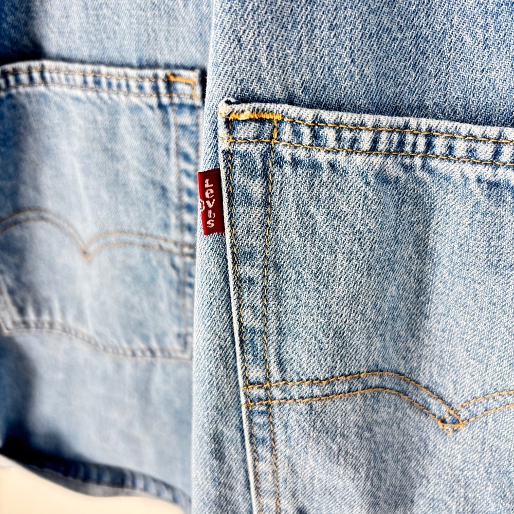 Levi's Light Blue Denim Short Overalls - Picture 4 of 10